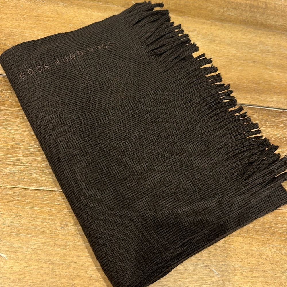 Hugo Boss scarf
